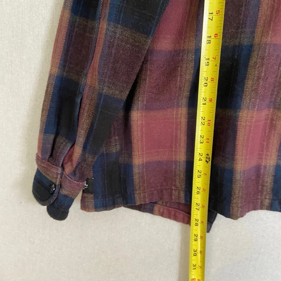 VANS Plaid Oversized Heavyhitter Flannel Button Down Shacket Shirt Sz S - Picture 15 of 15